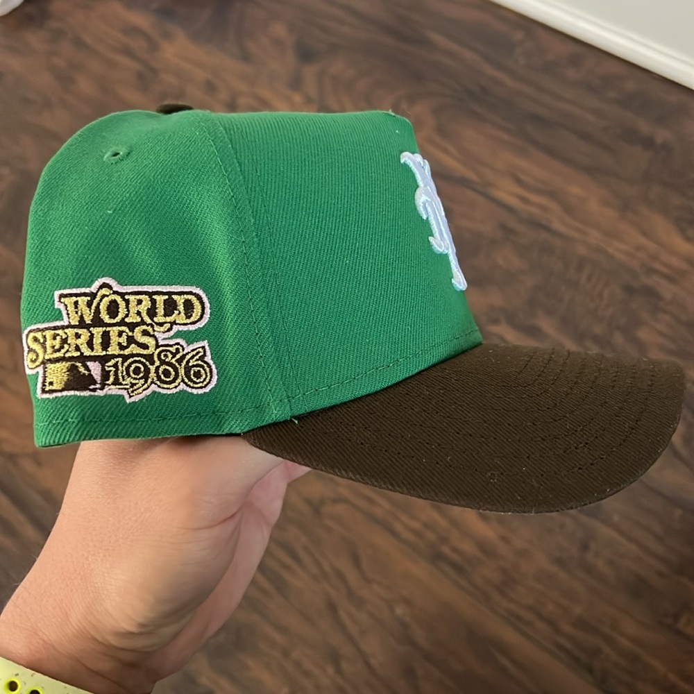 New York Mets x New Era FortyAFrame Snapback
Kelly Green w/ pink undervisor
BNWT - Picture 2 of 3